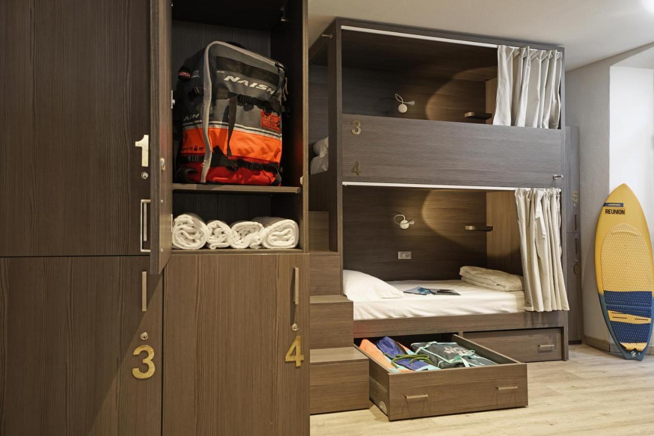 "La Locanda" Campione Del Garda Hostel Екстериор снимка
