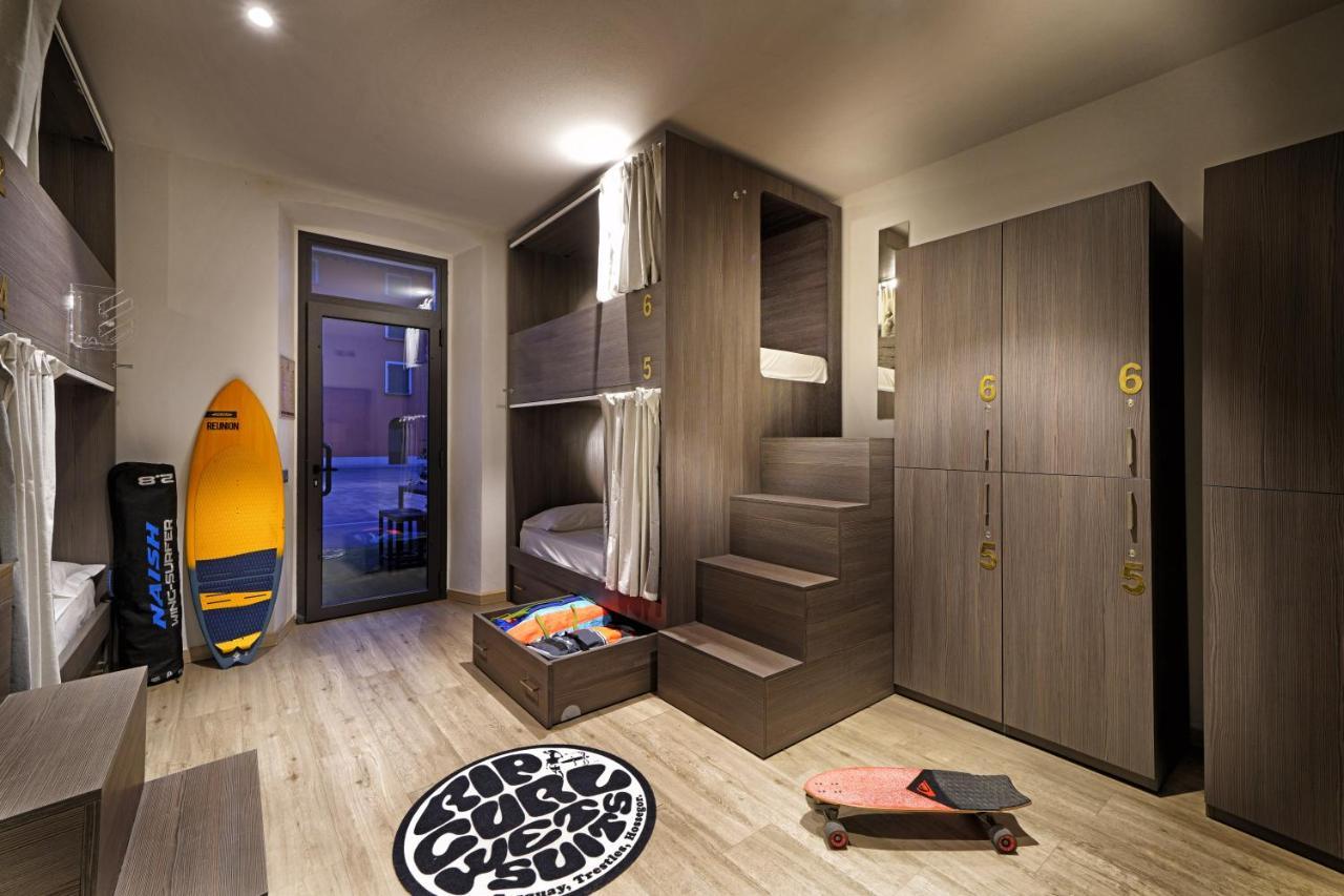 "La Locanda" Campione Del Garda Hostel Екстериор снимка